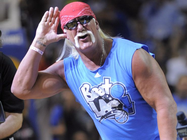 Gravi problemi di saluto per Hulk Hogan dopo un'operazione 