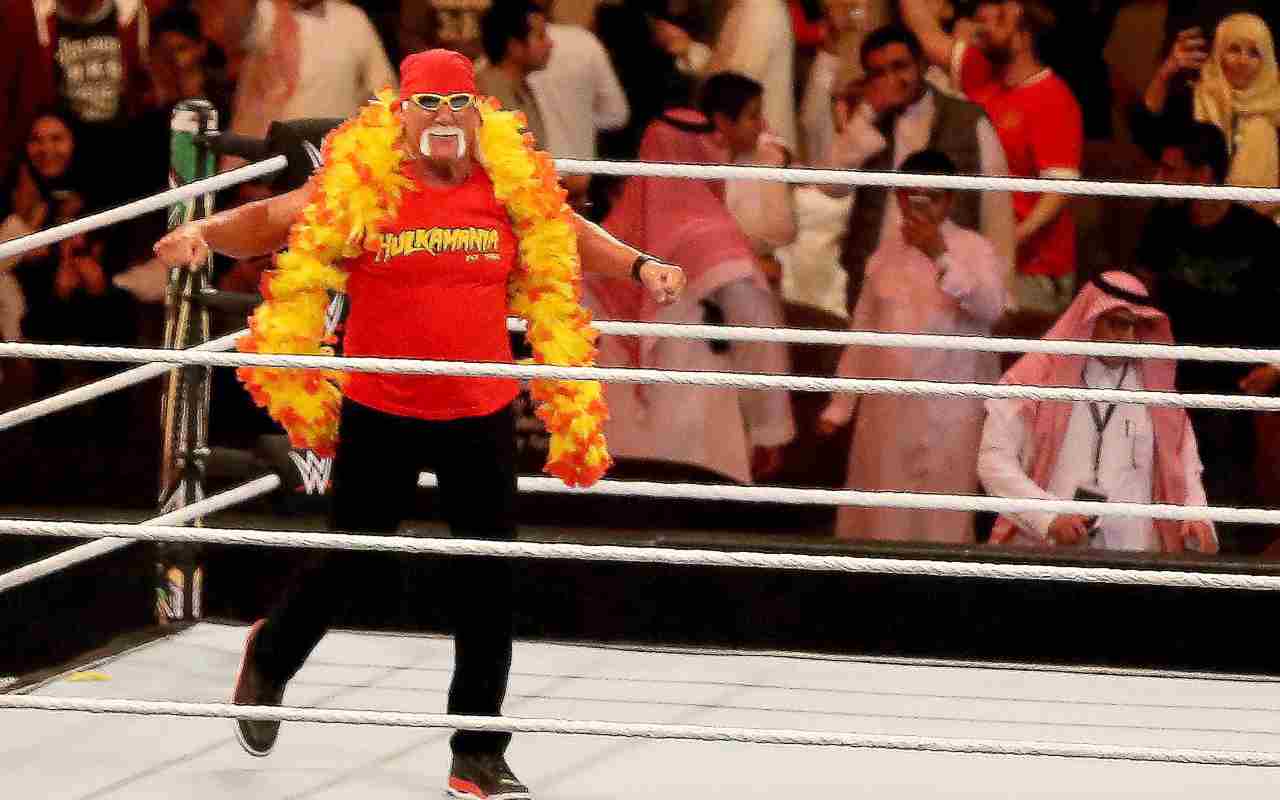 Gravi problemi di saluto per Hulk Hogan dopo un'operazione 