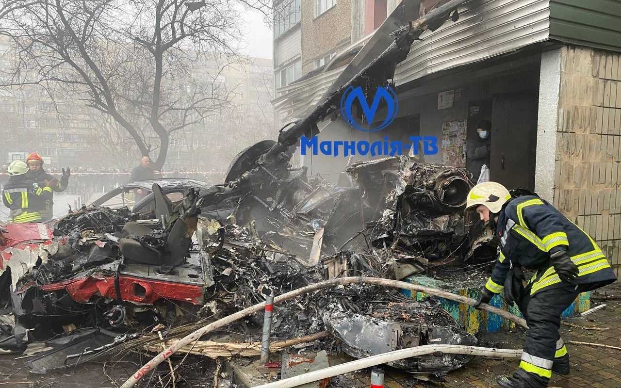 Kiev, elicottero precipita vicino asilo