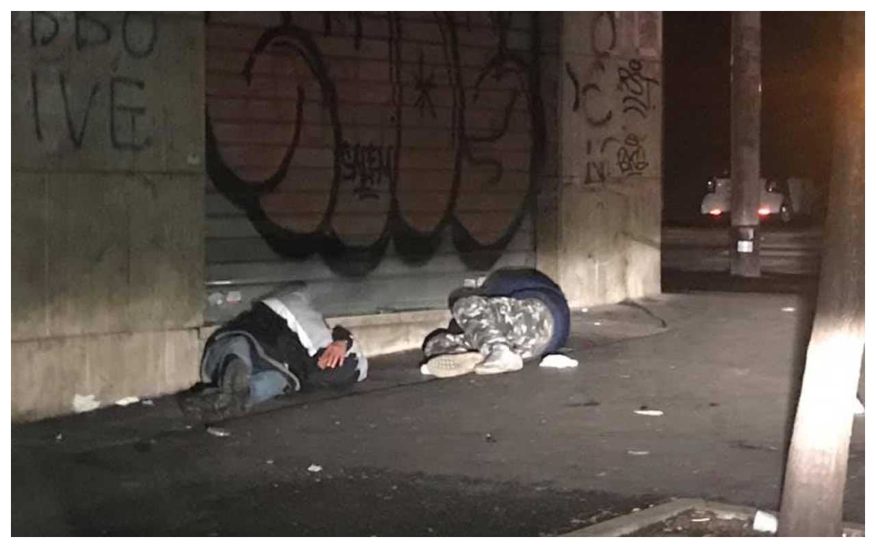 morti di freddo due senzatetto