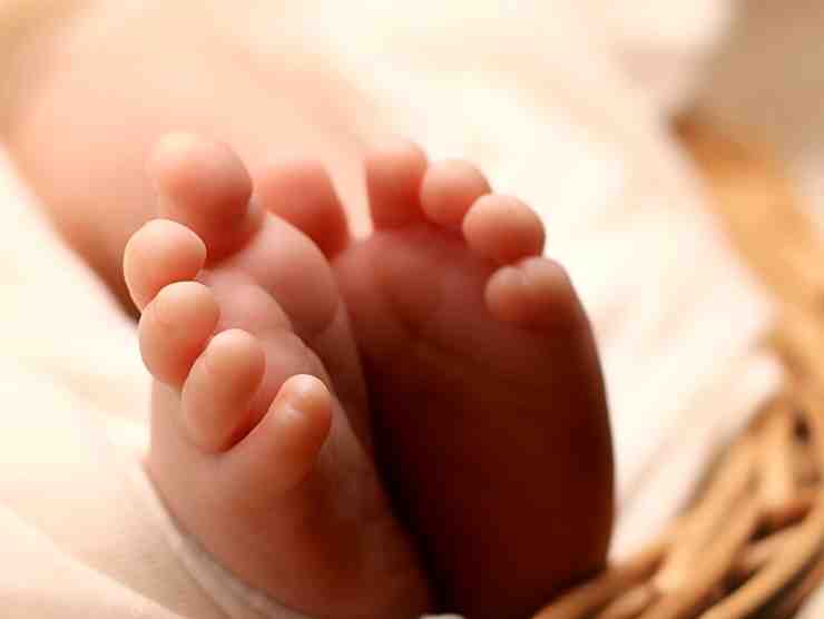 Neonato morto soffocato in ospedale a Roma, parla la madre