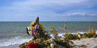 Migranti Cutro spiaggia migranti strage