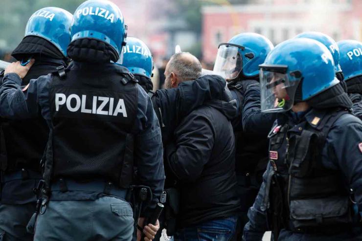 Polizia 