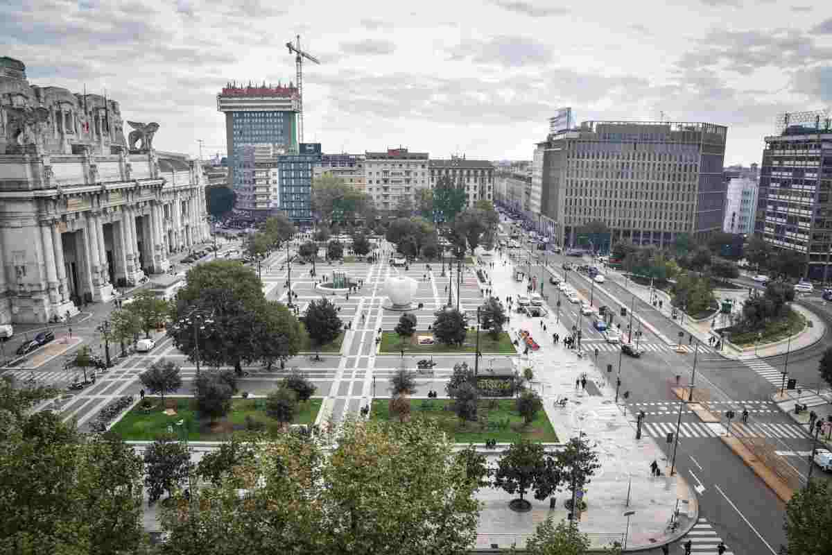 Stazione Milano Centrale treni 