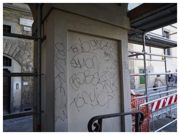 vandalismo a Firenze