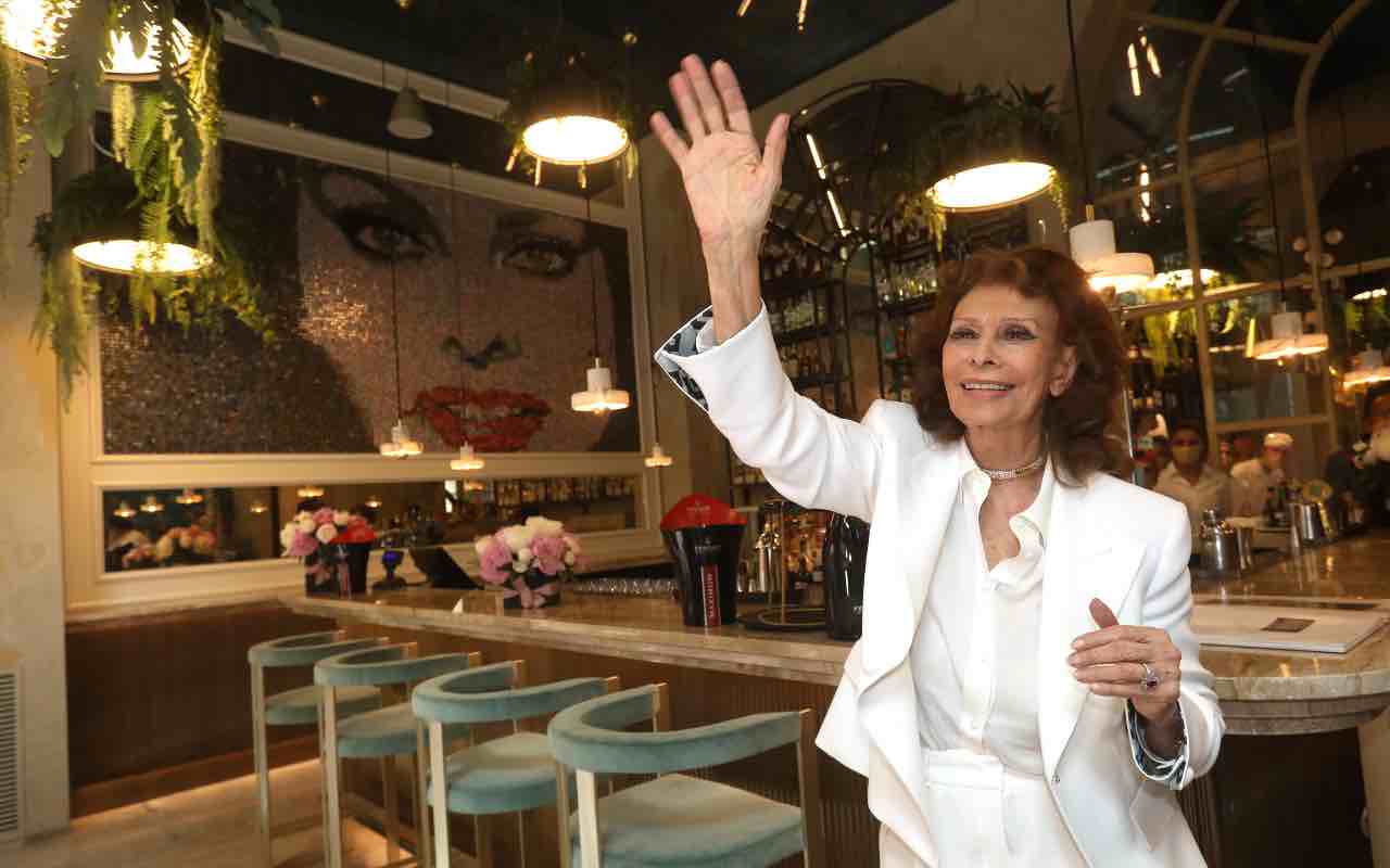 Sophia Loren operata 20230925 free.it