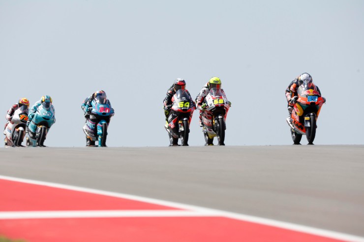 Gara di motociclismo in Spagna, sul circuito di Aragon
