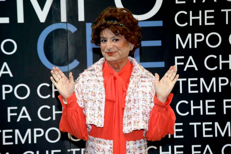 La Signora Coriandoli in posa