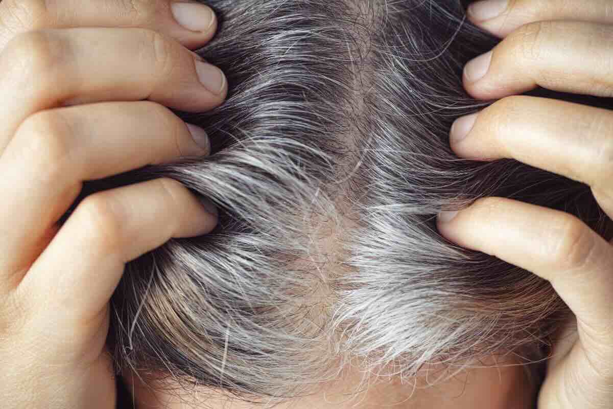 Ricrescita capelli grigi