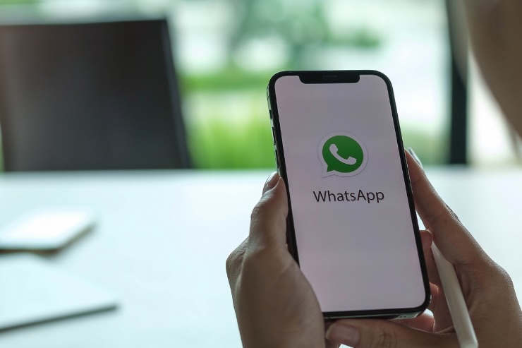 smartphone con whatsapp