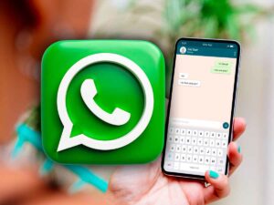 logo WhatsApp con vicino un telefono