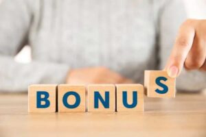 scritta Bonus su un tavolo