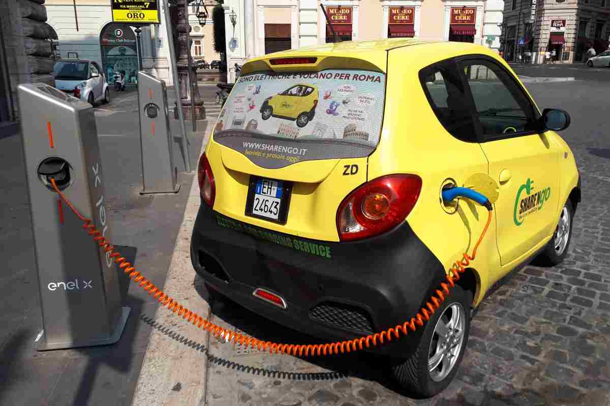 Ricarica elettrica auto