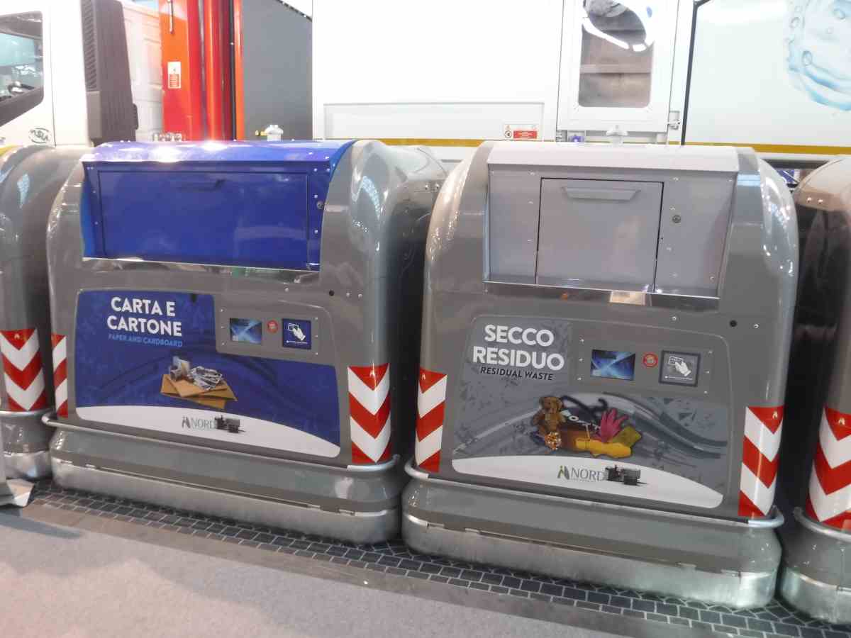 Bidoni della spazzatura
