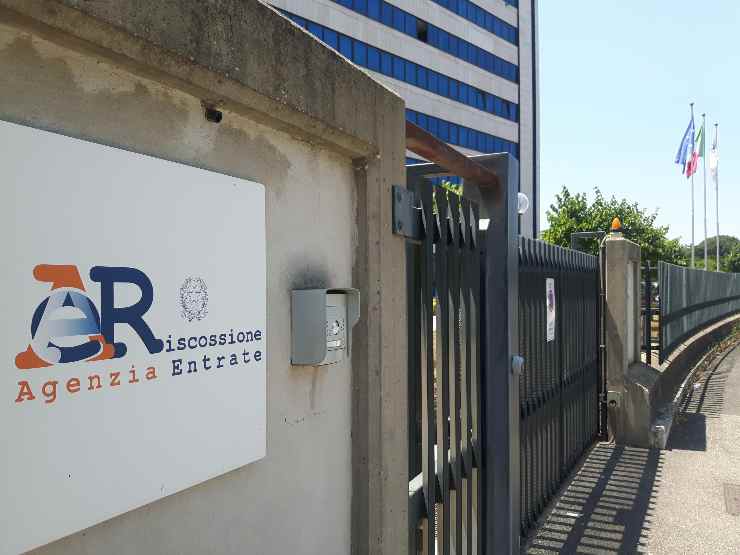 Esterno della sede centrale dell'Agenzia delle entrate 