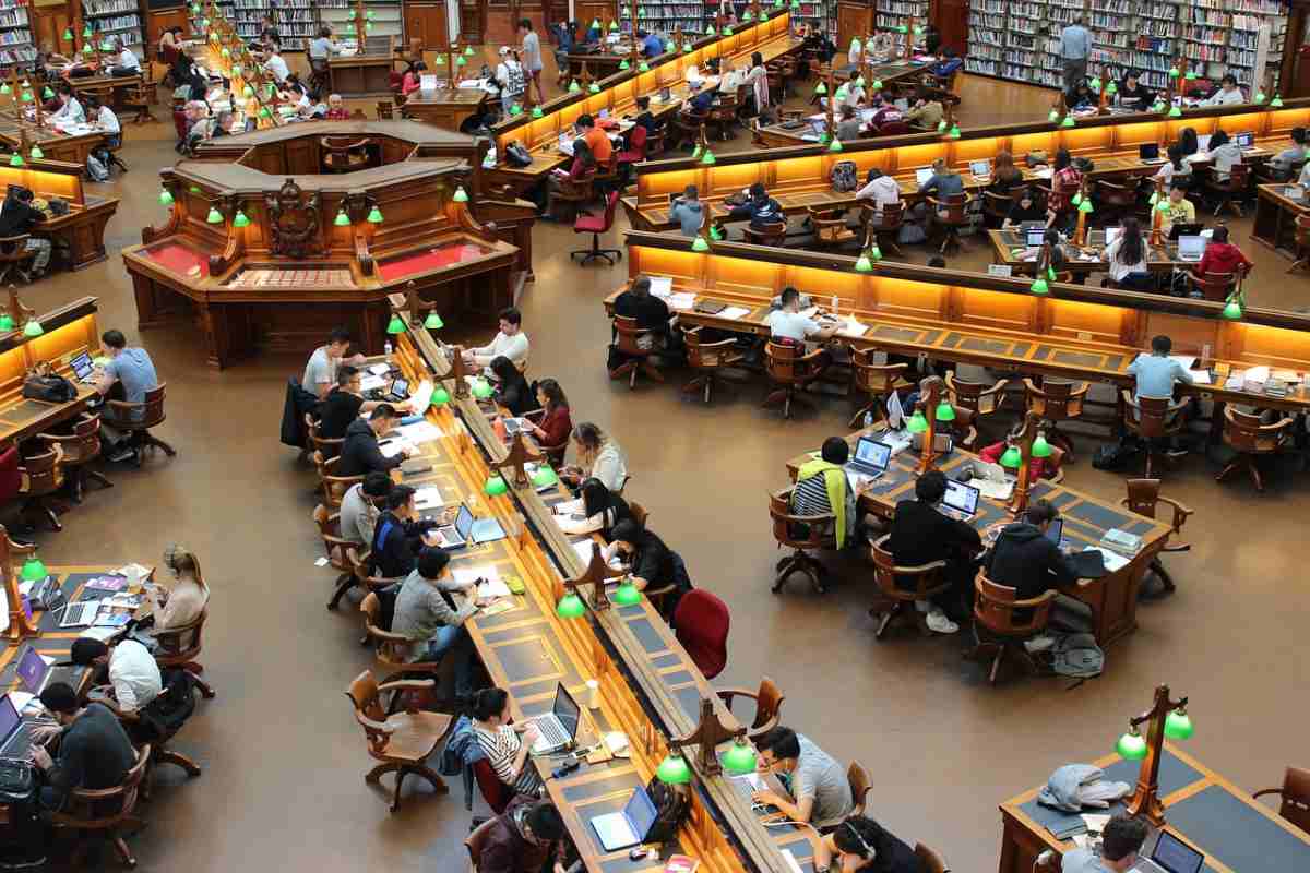 studenti aula borse di studio