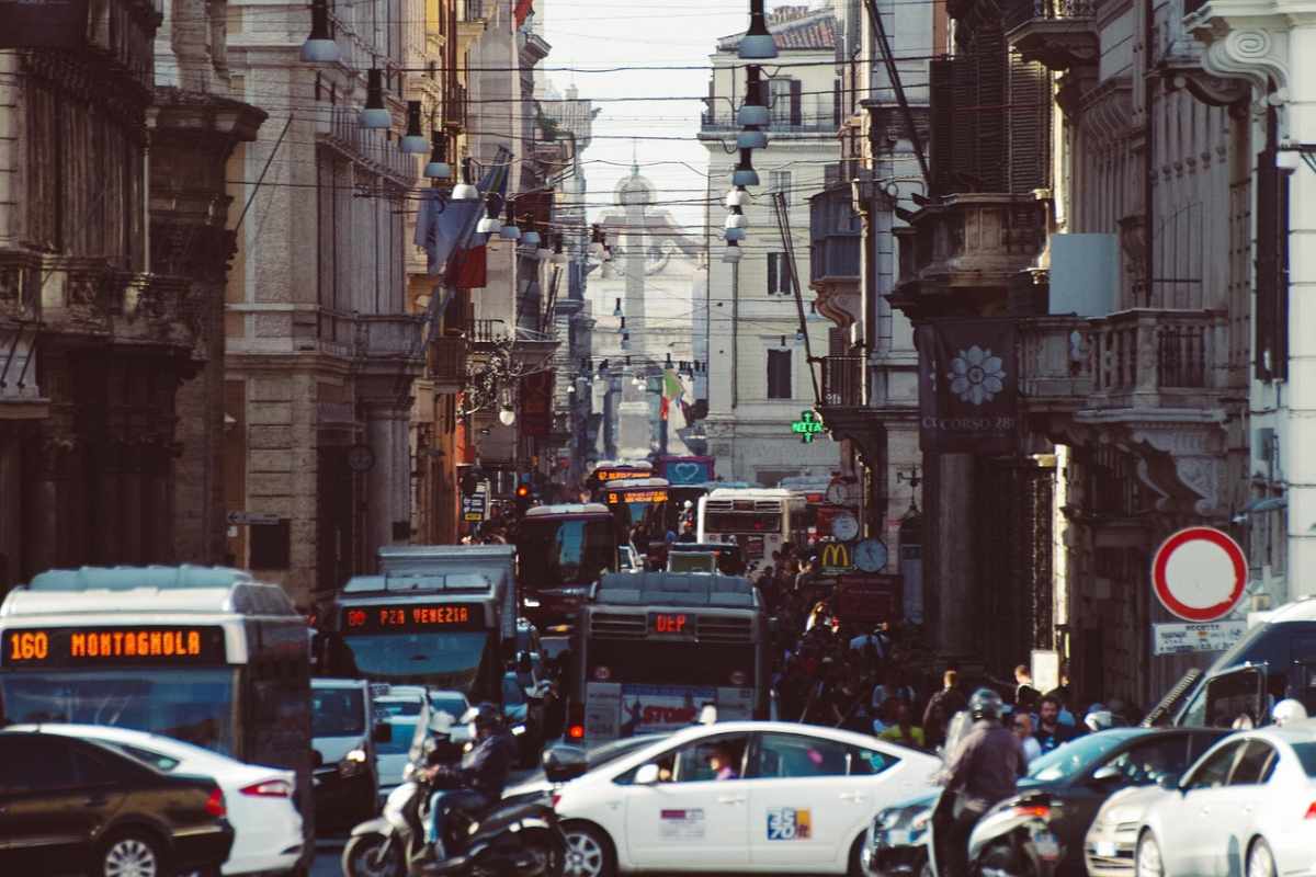 traffico Roma città